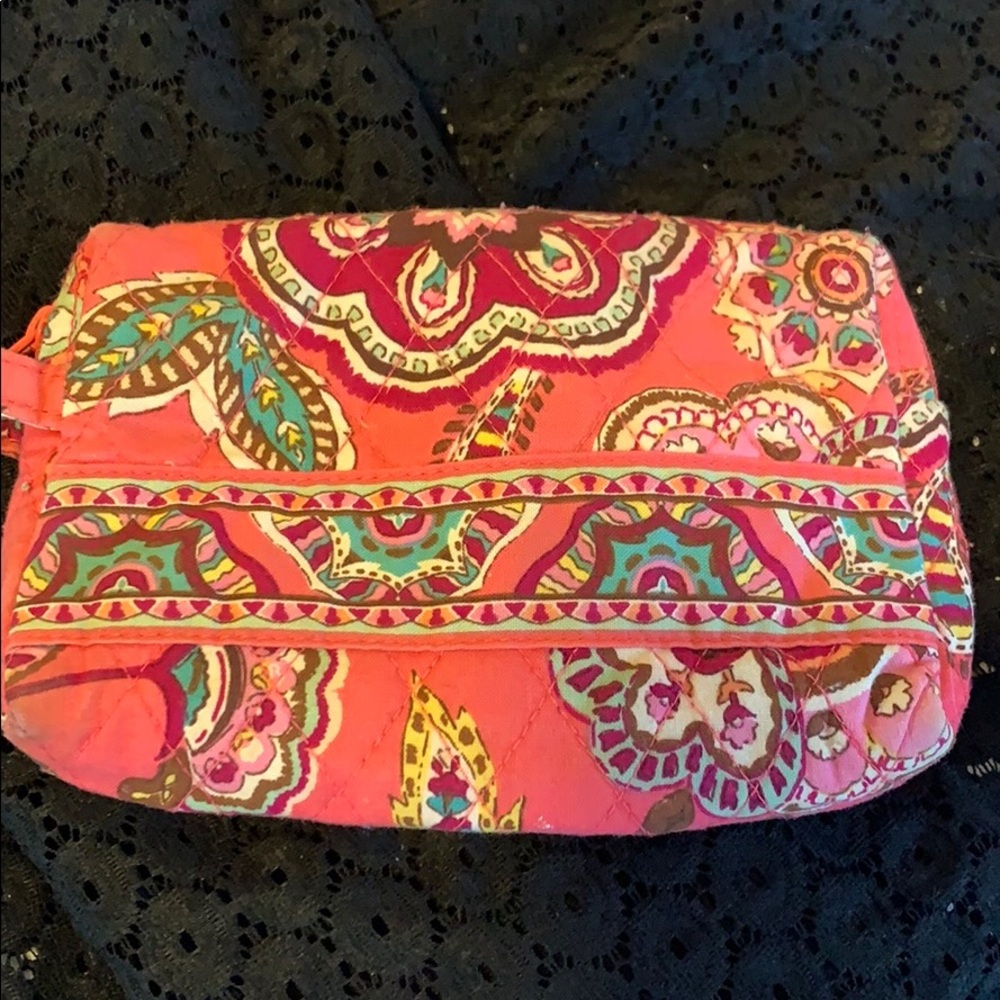 Pink Vera Bradley small makeup bag - Picture 1 of 3